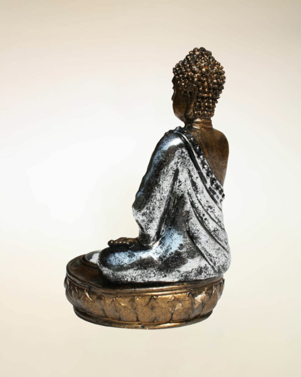 BUDDHA IN RESINA CON PORTACANDELE ( H CM 16 )