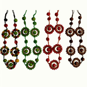 COLLANA IN LEGNO CON CERCHIETTI COLORATI A FIORELLINO