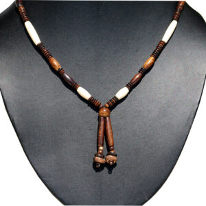 COLLANA IN OSSO PERLE PIATTE E LUNGHE CON DOPPIO PENDAGLIO