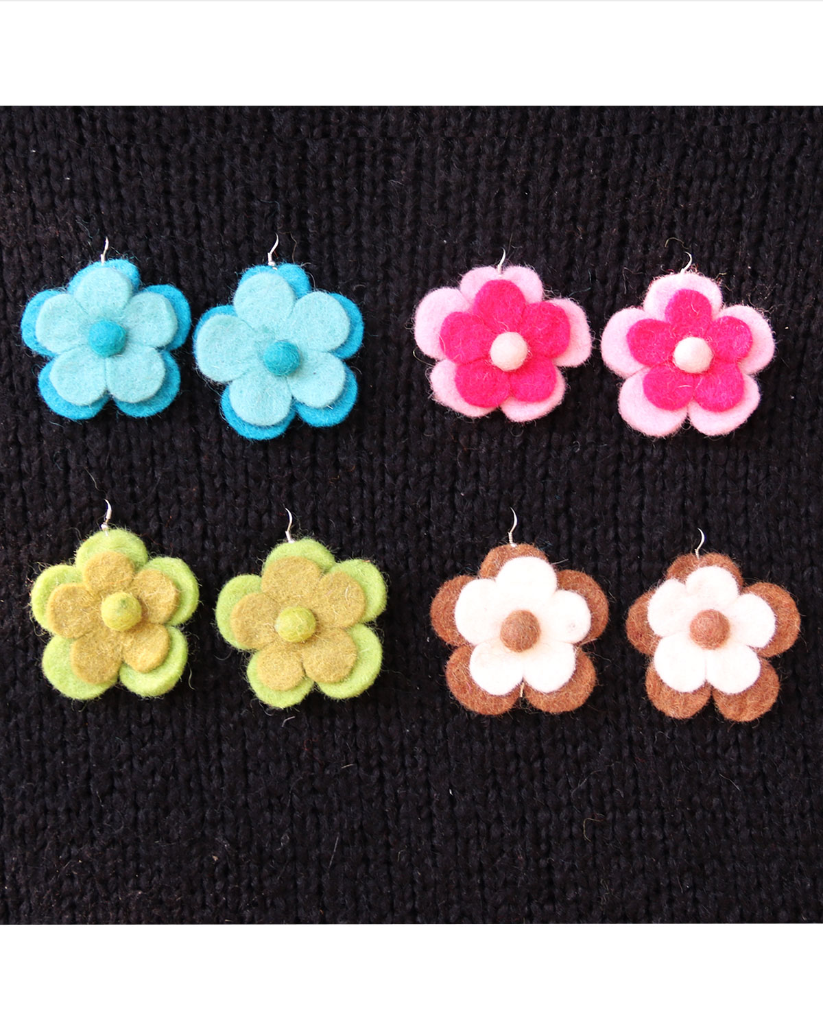 8485 ORECCHINI IN LANA COTTA MARGHERITA