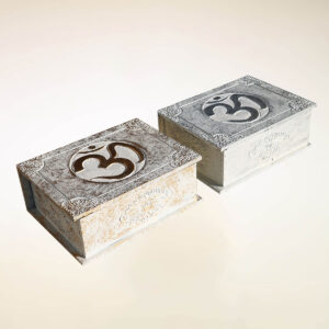 SCATOLA COFANETTO CON OM ORO O ARGENTO ( CM 24 X 15 )