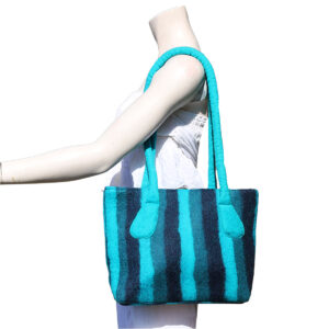 BORSA RETTANGOLARE A RIGHE IN LANA COTTA