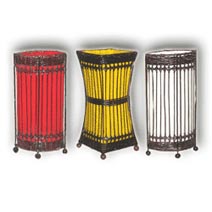 LAMPADA IN RATTAN INTRECCIATO E COTONE 30 CM