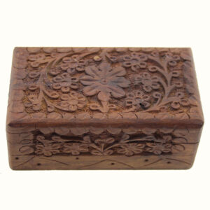 SCATOLA IN LEGNO INTAGLIATA CON FIORI